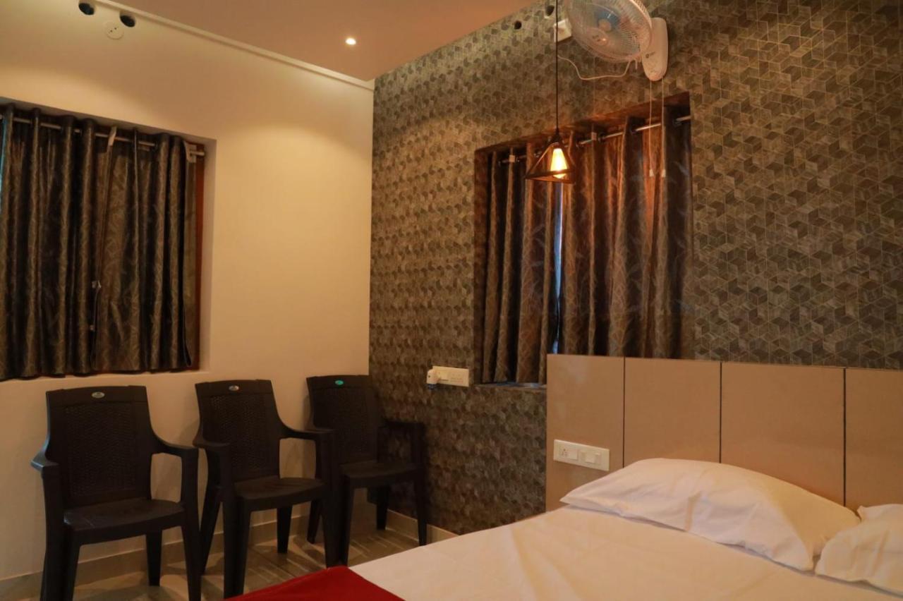 Hotel Hilltop Vālpārai Zewnętrze zdjęcie