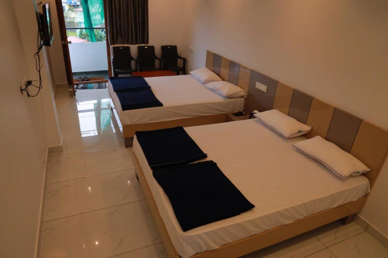 Hotel Hilltop Vālpārai Zewnętrze zdjęcie